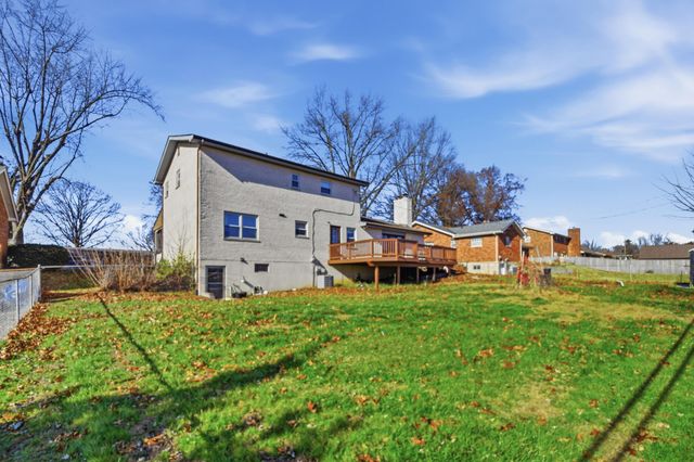 752 Meadow View Drive, Villa Hills, KY 41017