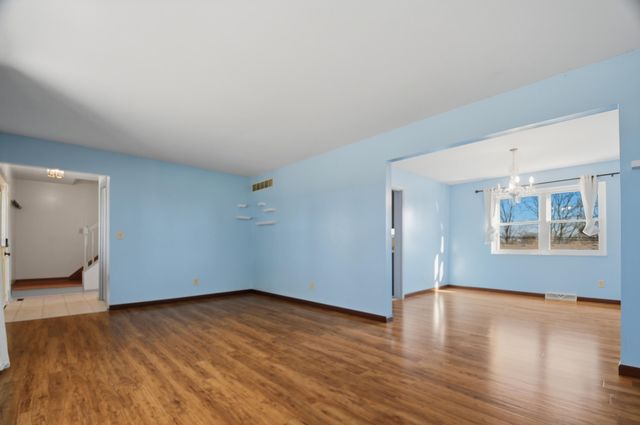 752 Meadow View Drive, Villa Hills, KY 41017