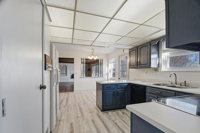 752 Meadow View Drive, Villa Hills, KY 41017