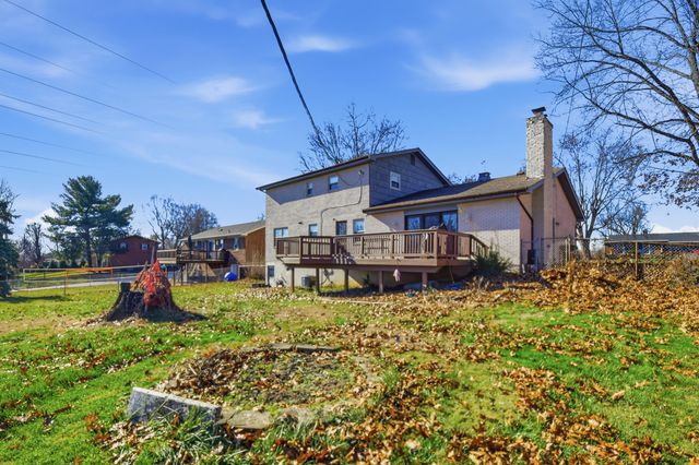 752 Meadow View Drive, Villa Hills, KY 41017