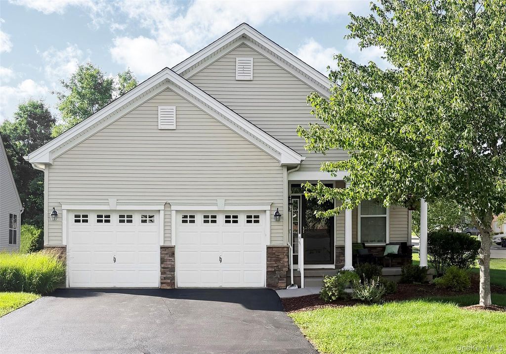 65 Jasmine Drive, Middletown, NY 10940