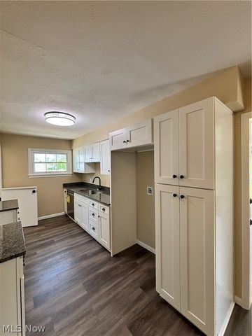 526 Ridge Drive, Medina, OH 44256
