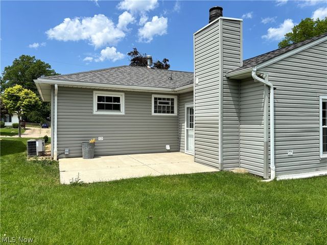 526 Ridge Drive, Medina, OH 44256