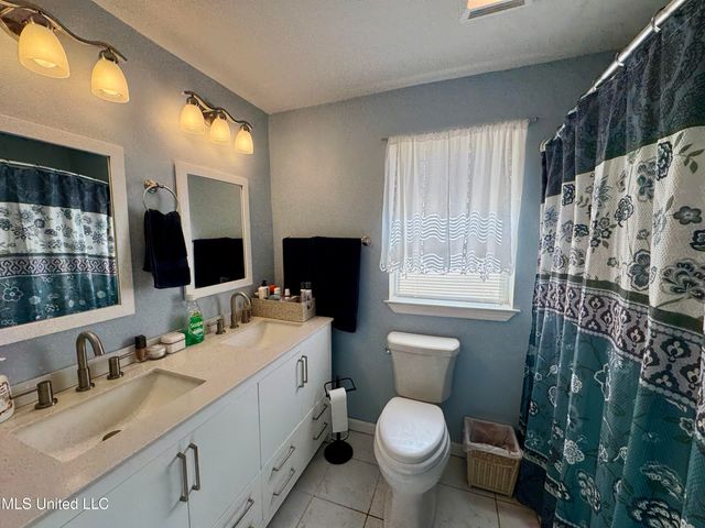 10418 Edwin Ladner Road, Pass Christian, MS 39571