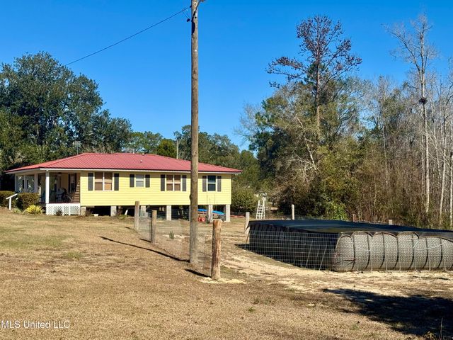 10418 Edwin Ladner Road, Pass Christian, MS 39571