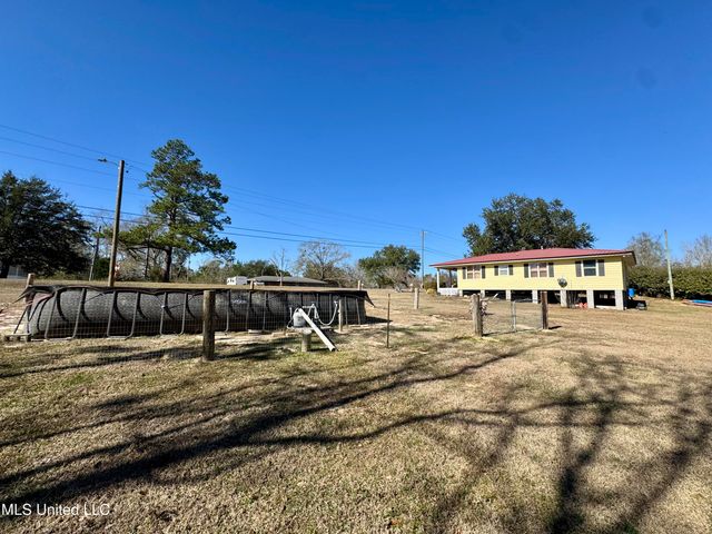 10418 Edwin Ladner Road, Pass Christian, MS 39571