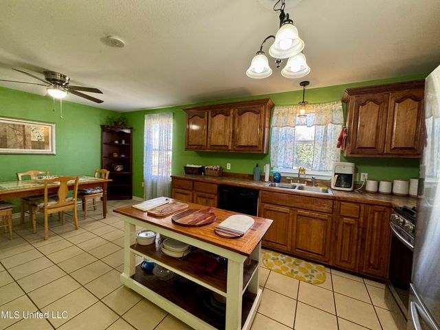 10418 Edwin Ladner Road, Pass Christian, MS 39571