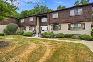 29990 Wildbrook Dr, 203, Southfield, MI 48034
