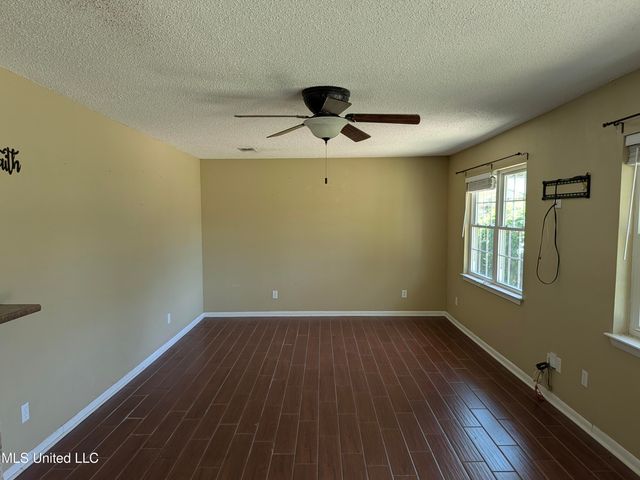 515 Spanish Acres Drive, Bay Saint Louis, MS 39520