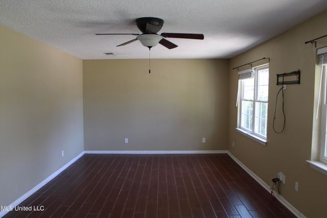 515 Spanish Acres Drive, Bay Saint Louis, MS 39520