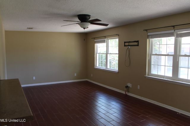 515 Spanish Acres Drive, Bay Saint Louis, MS 39520