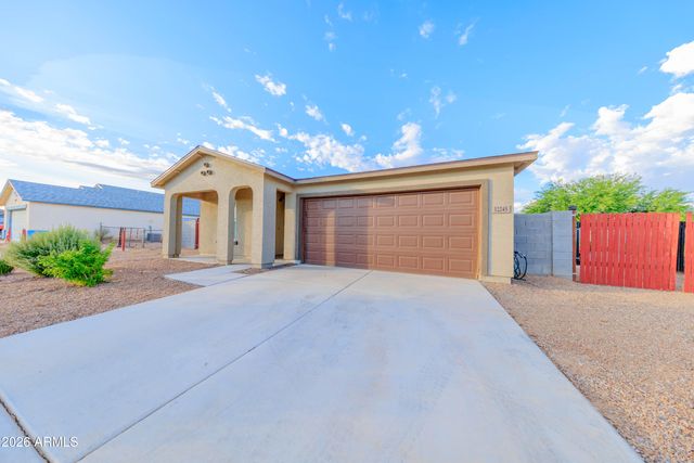 12245 W DELWOOD Drive, Arizona City, AZ 85123