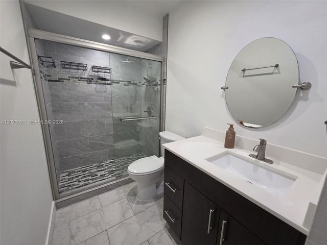 10003 NW 9th St Circle 2, Miami, FL 33172