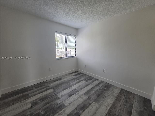 10003 NW 9th St Circle 2, Miami, FL 33172
