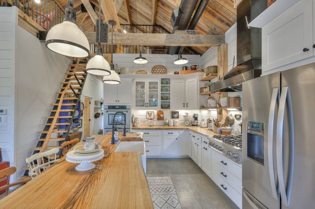 1106 Hwy 130w, Shelbyville, TN 37160