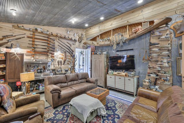 1106 Hwy 130w, Shelbyville, TN 37160