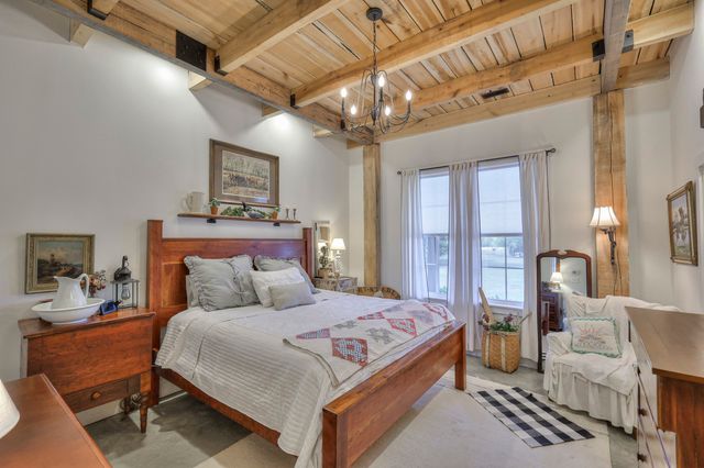 1106 Hwy 130w, Shelbyville, TN 37160