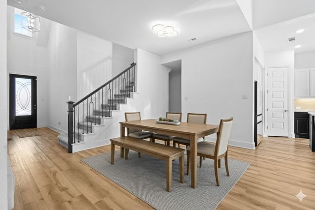 1136 Saddle Ridge Drive, Aubrey, TX 76227