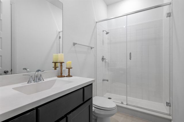 1136 Saddle Ridge Drive, Aubrey, TX 76227