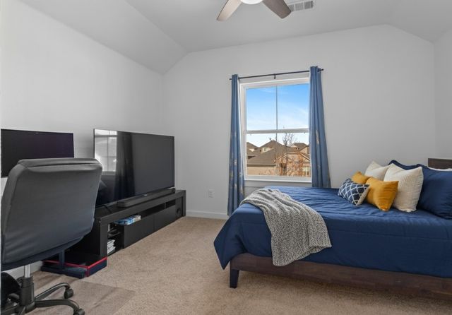 1136 Saddle Ridge Drive, Aubrey, TX 76227