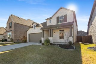 1136 Saddle Ridge Drive, Aubrey, TX 76227