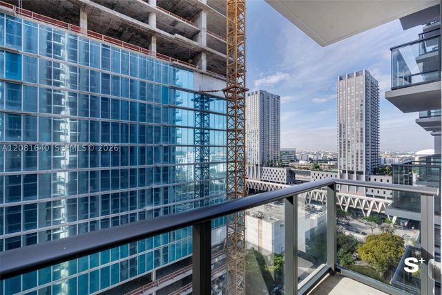 11 NE 6th St 2206, Miami, FL 33132