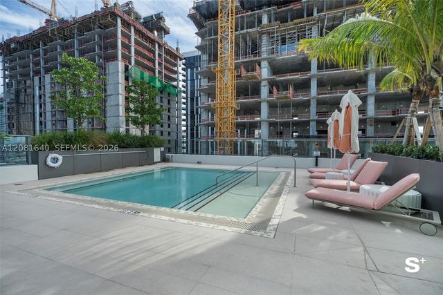 11 NE 6th St 2206, Miami, FL 33132