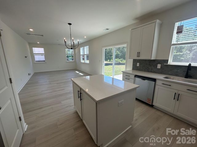 12555 Forager Place, Midland, NC 28107