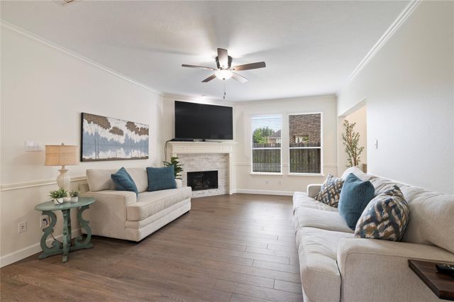 3829 Houston Lake Drive, Pearland, TX 77581