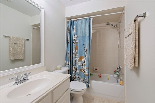 3829 Houston Lake Drive, Pearland, TX 77581