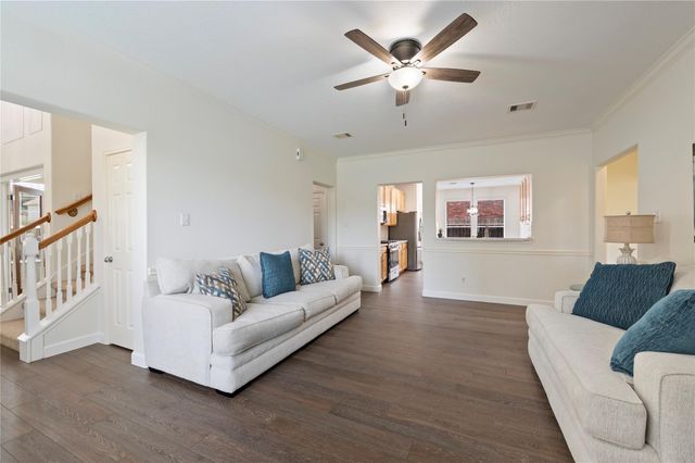 3829 Houston Lake Drive, Pearland, TX 77581