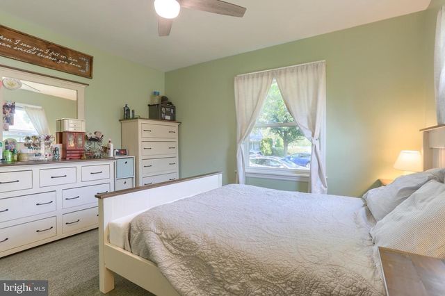 37 MORNINGSIDE AVE, Cleona, PA 17042
