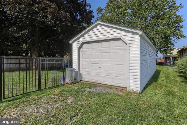 37 MORNINGSIDE AVE, Cleona, PA 17042