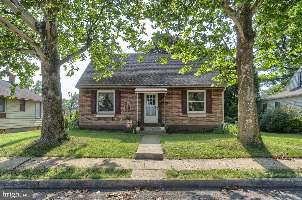 37 MORNINGSIDE AVE, Cleona, PA 17042