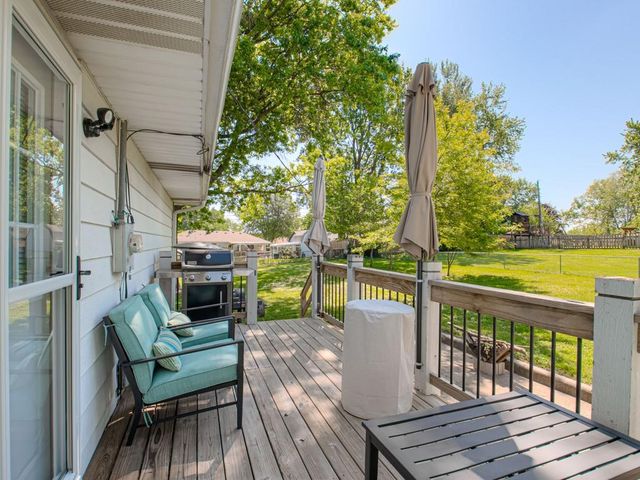 2213 N Mcbride Avenue, Sugar Creek, MO 64050
