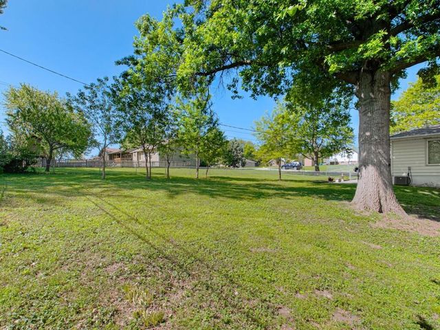2213 N Mcbride Avenue, Sugar Creek, MO 64050