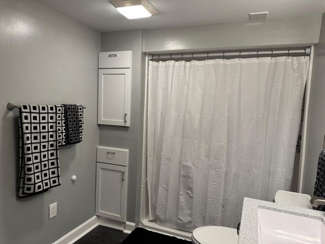 1131 Lincoln Avenue, Saint Paul, MN 55105