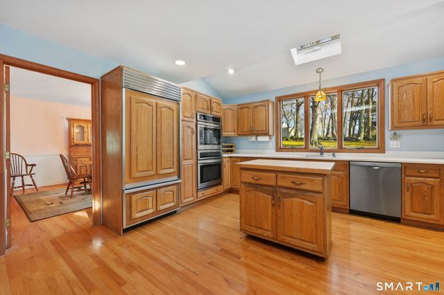 12 Hill Road, Old Saybrook, CT 06475