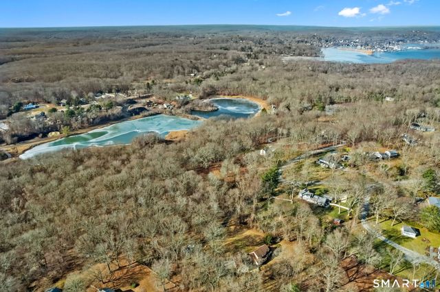 12 Hill Road, Old Saybrook, CT 06475