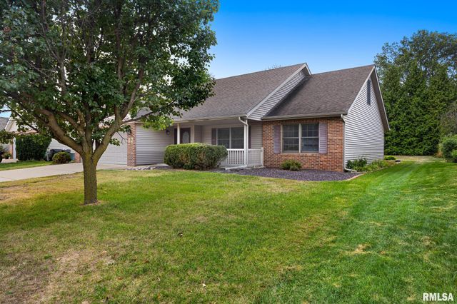 1921 DANE KELSEY Drive, Pekin, IL 61554