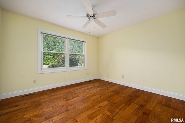 1921 DANE KELSEY Drive, Pekin, IL 61554