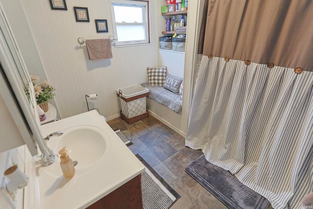 218 E Borley Avenue, Mishawaka, IN 46545