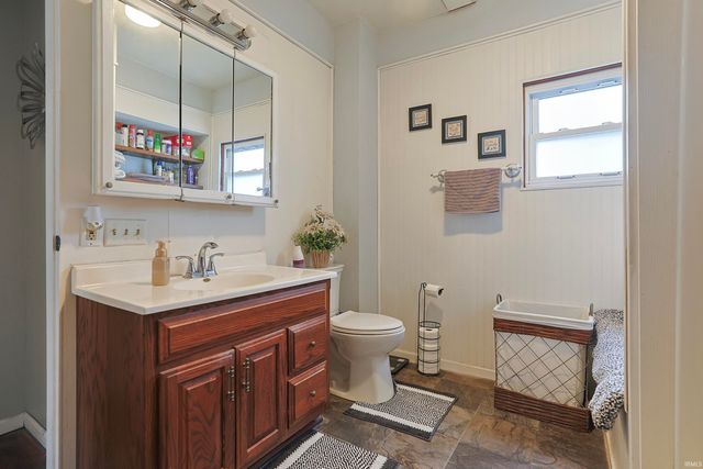 218 E Borley Avenue, Mishawaka, IN 46545