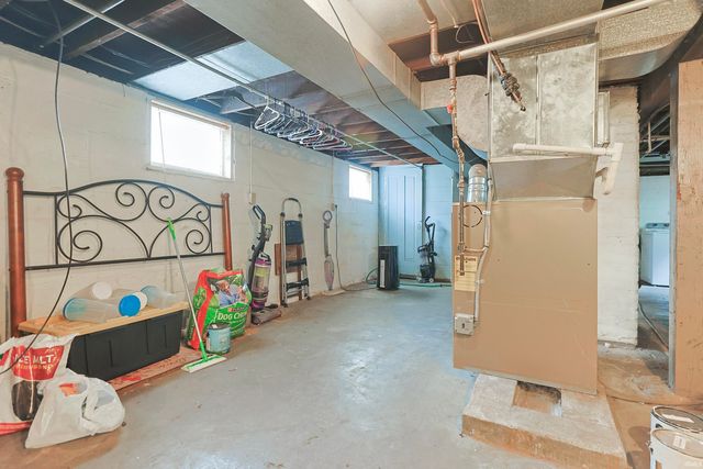 218 E Borley Avenue, Mishawaka, IN 46545