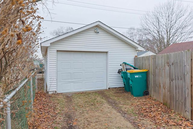 218 E Borley Avenue, Mishawaka, IN 46545