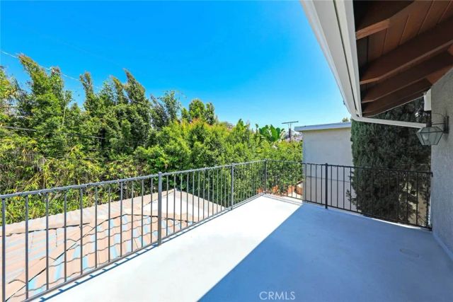 3370 Troy, Los Angeles, CA 90068
