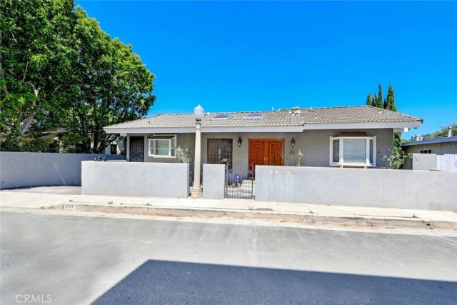 3370 Troy, Los Angeles, CA 90068