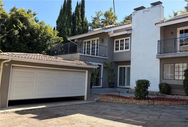 3370 Troy, Los Angeles, CA 90068