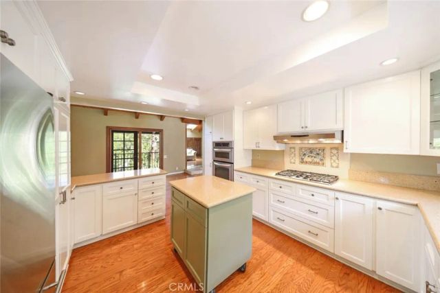 3370 Troy, Los Angeles, CA 90068