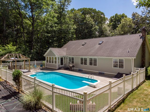 432 Green Hollow Road, Killingly, CT 06239